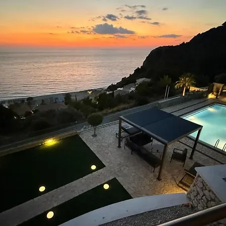 ヴィラ Thewave Classic Kathisma Lefkada
